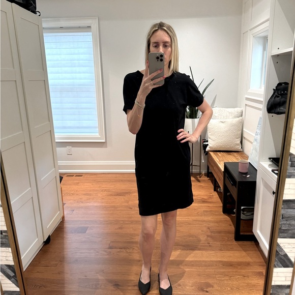 Kit and Ace Black Shift Dress *reversible* - Picture 5 of 6